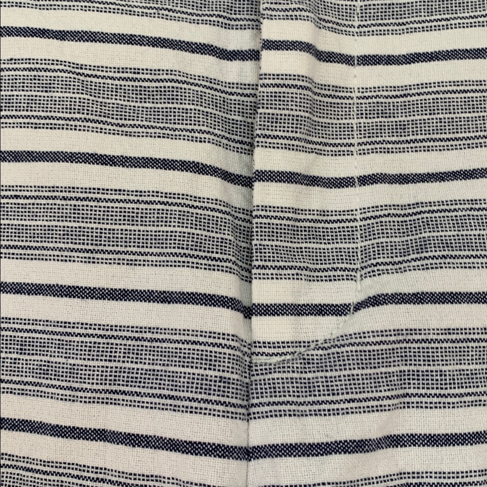 Gap girlfriend style 6 in short blue and white stripes size 16 - Picture 4 of 9